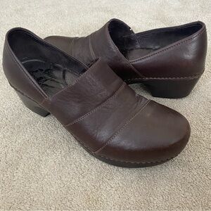 Dansko Tenley Leather Clogs Mules Slip On Brown 39